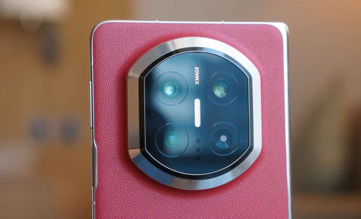 Обзор Huawei Mate X7: складной телефон с большими амбициями картинка Huawei Mate X7