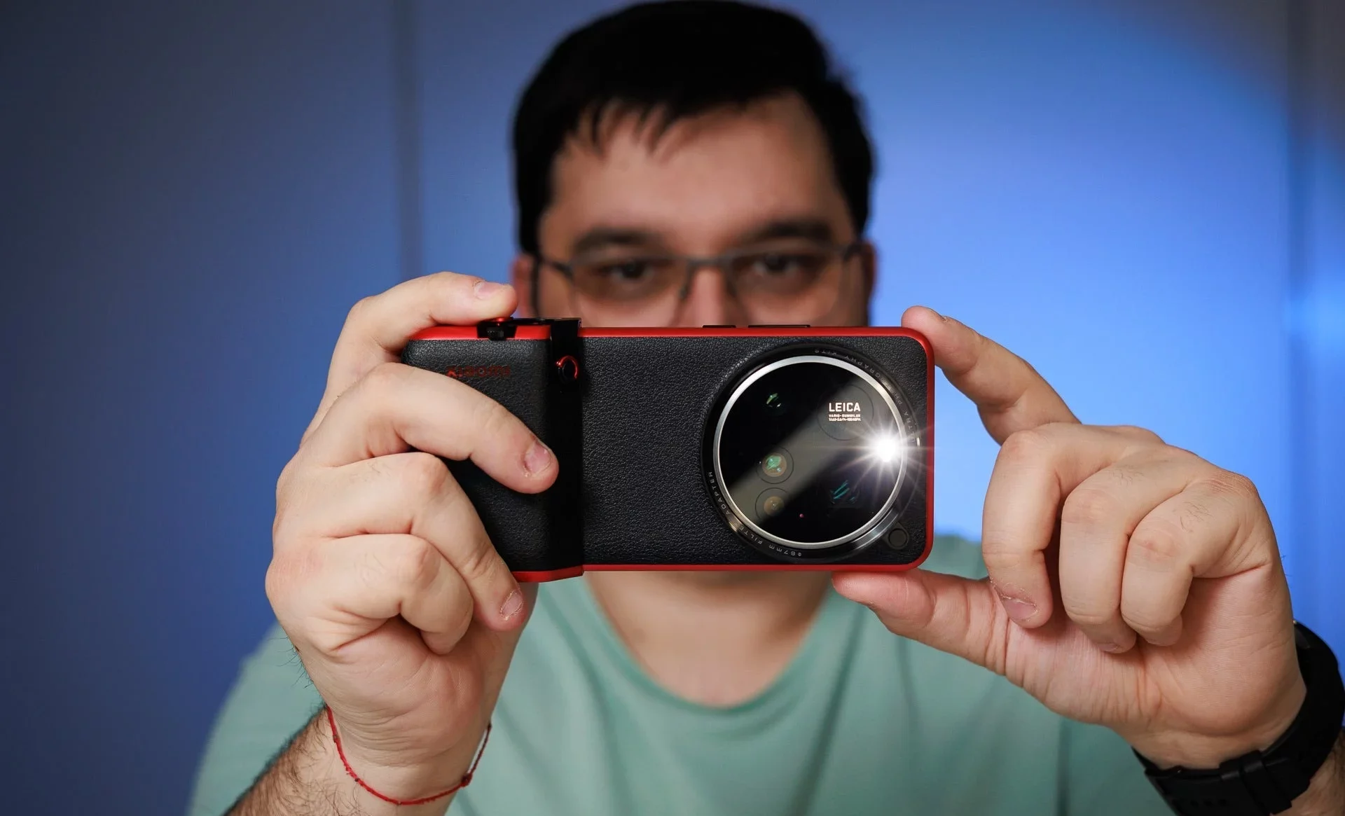 2026 год обязан вернуть нам реальность: почему камерам смартфонов срочно нужен рычаг «Выкл» для нейросетей картинка Камеры смартфонов: зачем нам кнопка «Выкл» | DGL.RU