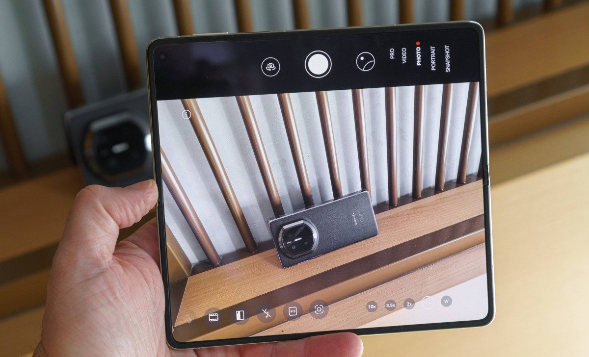 Обзор Huawei Mate X7: складной телефон с большими амбициями картинка Huawei Mate X7