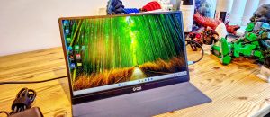 Обзор QQH Z12-4: портативный 4K-монитор