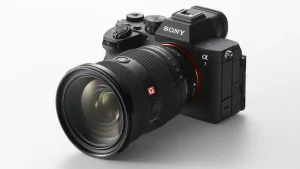 Флагманские фишки по не флагманской цене: Sony A7 V уже в продаже