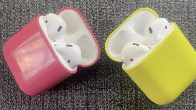 AirPods