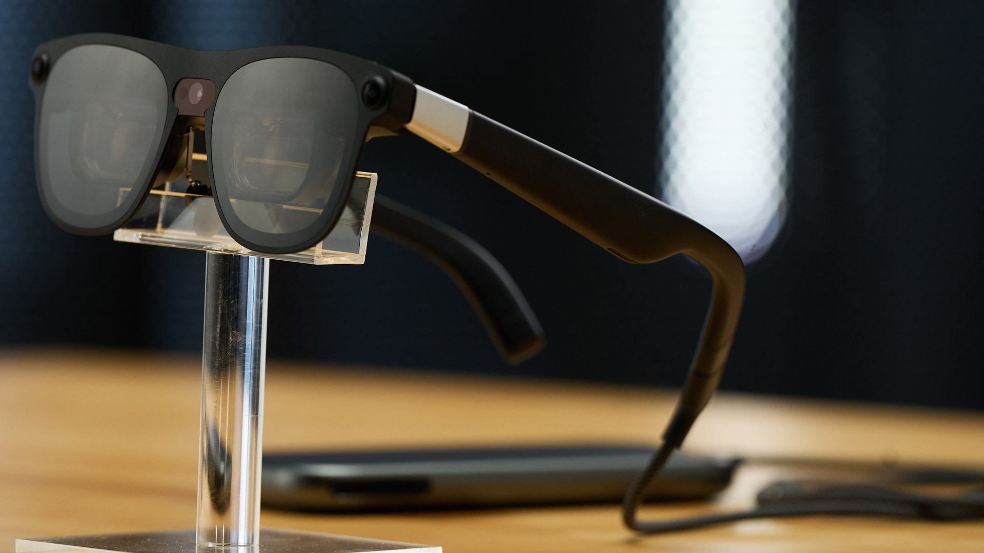 Android XR-очки обещают революцию, но за восторгом скрывается тревожная неопределённость картинка Android XR-очки обещают революцию, но за восторгом скрывается тревожная неопределённость