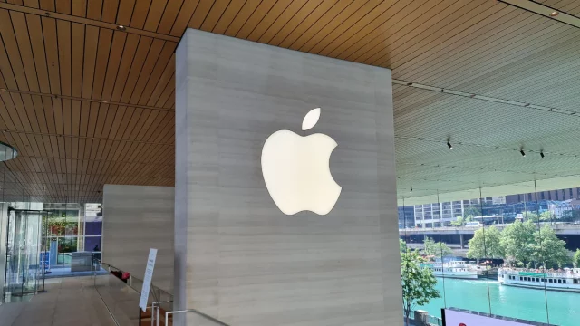 iPhone iOS 26.2 iPhone iOS 26.2