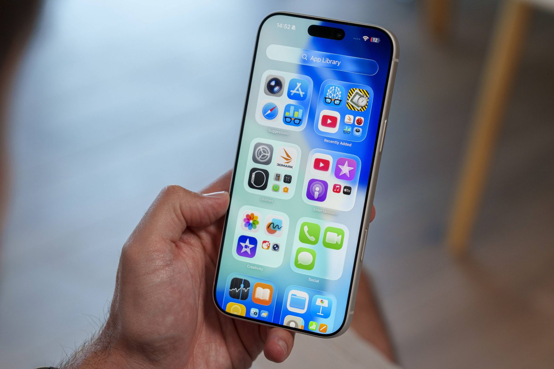 Сторонние магазины на iPhone: Apple сдалась | DGL.RU