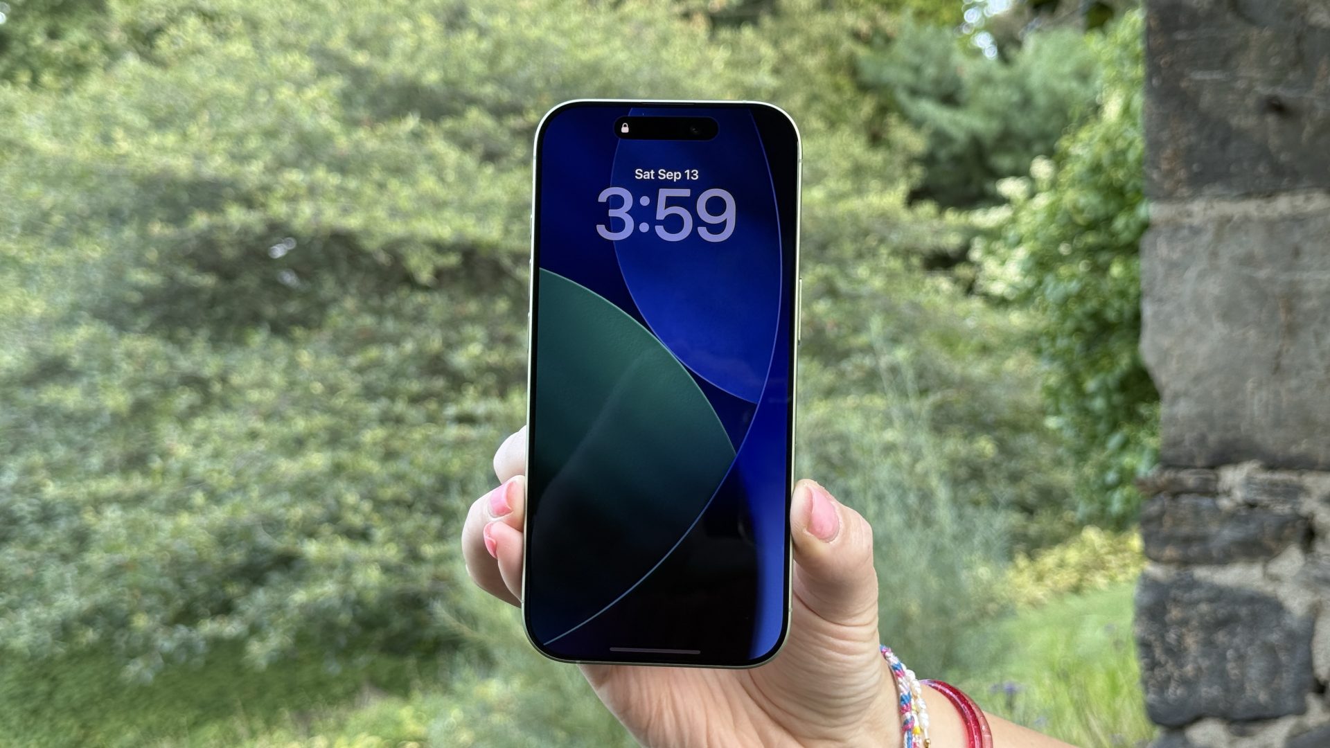 Apple зря старается. Обновление iOS 26.3 открыто помогает пользователям сбежать на Android