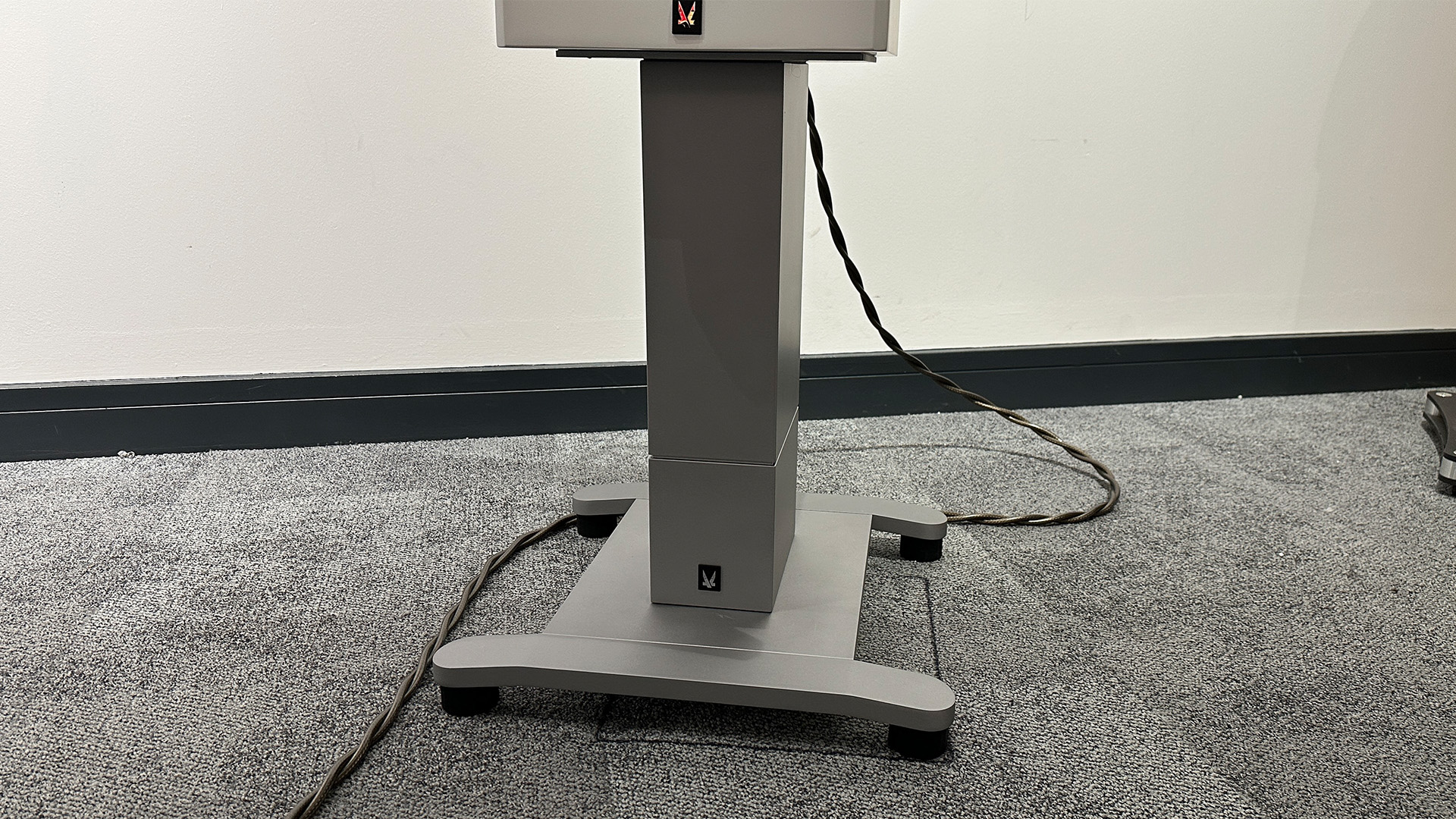 Обзор Arendal 1528 Bookshelf 8: норвежские колонки бросают вызов лидерам класса картинка Arendal 1528 Bookshelf 8 — мощные колонки | DGL.RU