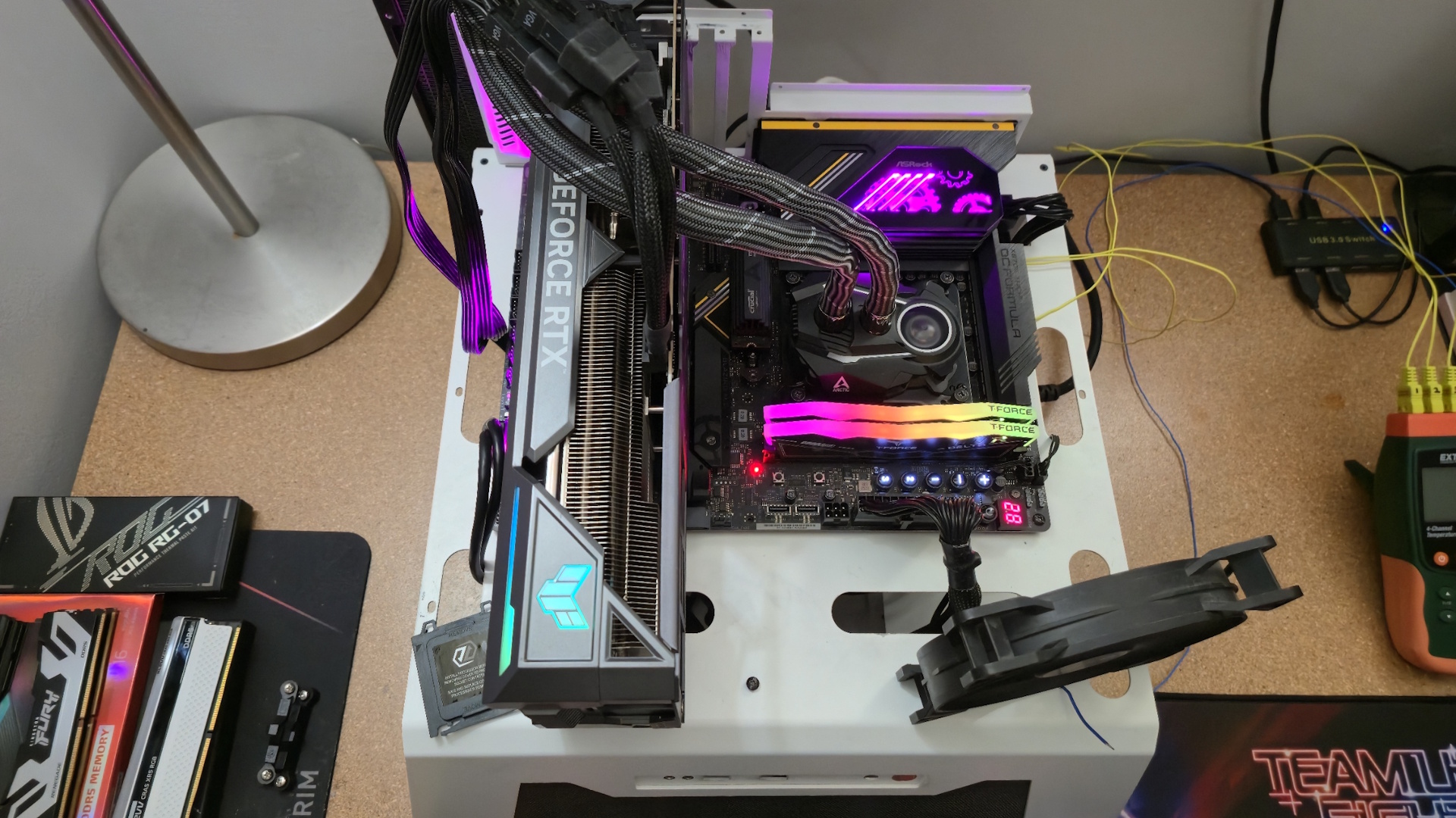 ASRock X870E Taichi OCF — плата для разгона | DGL.RU