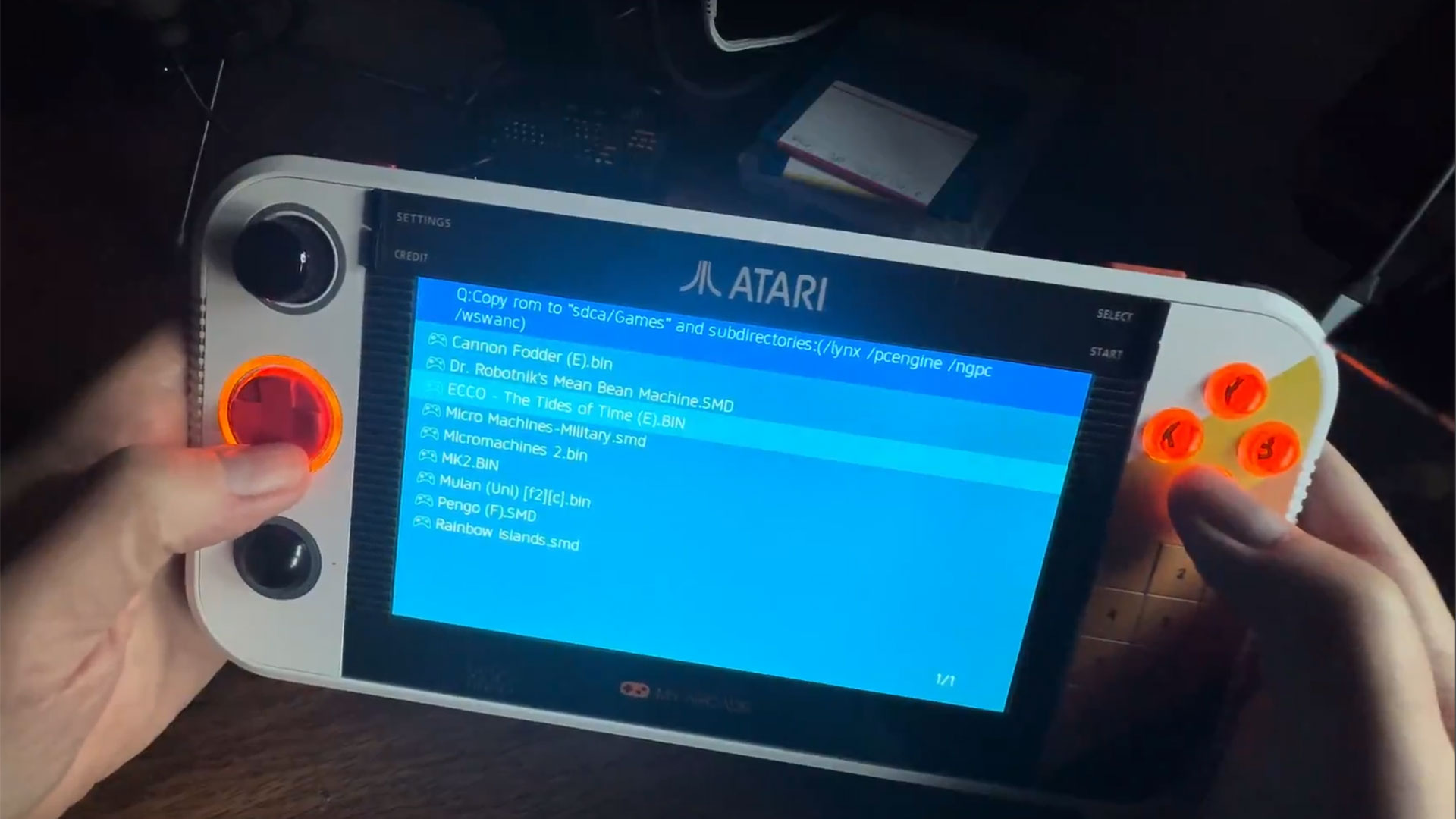 Обзор Atari Gamestation Go: более 200 классических игр Atari у вас в руках картинка Atari Gamestation Go: ретро-консоль с трекболом | DGL.RU