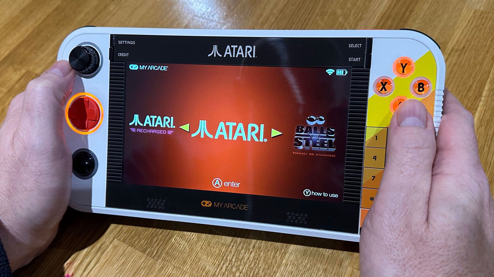 Обзор Atari Gamestation Go: более 200 классических игр Atari у вас в руках