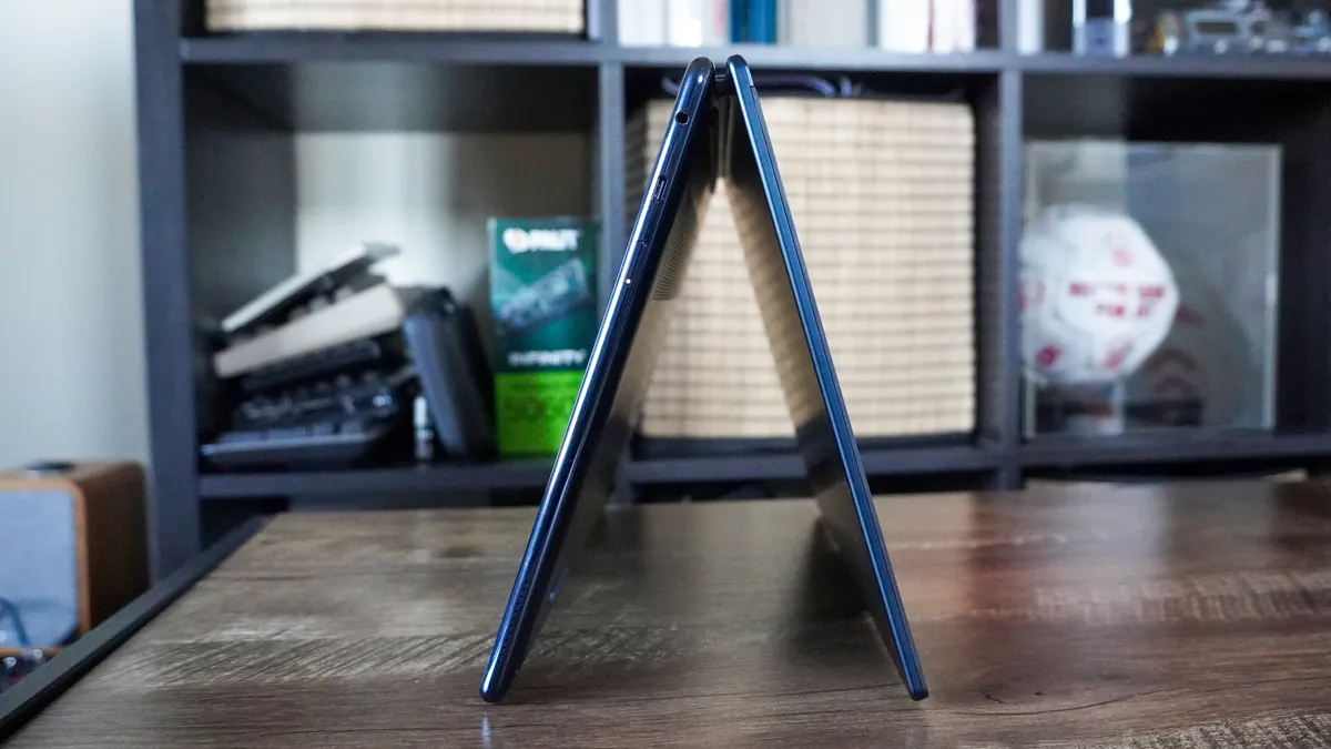 Lenovo Yoga 9i Aura Edition