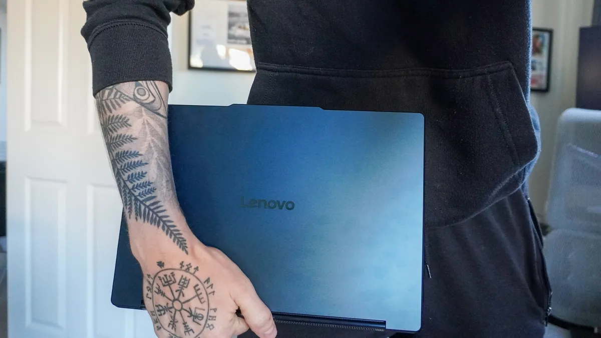 Lenovo Yoga 9i Aura Edition