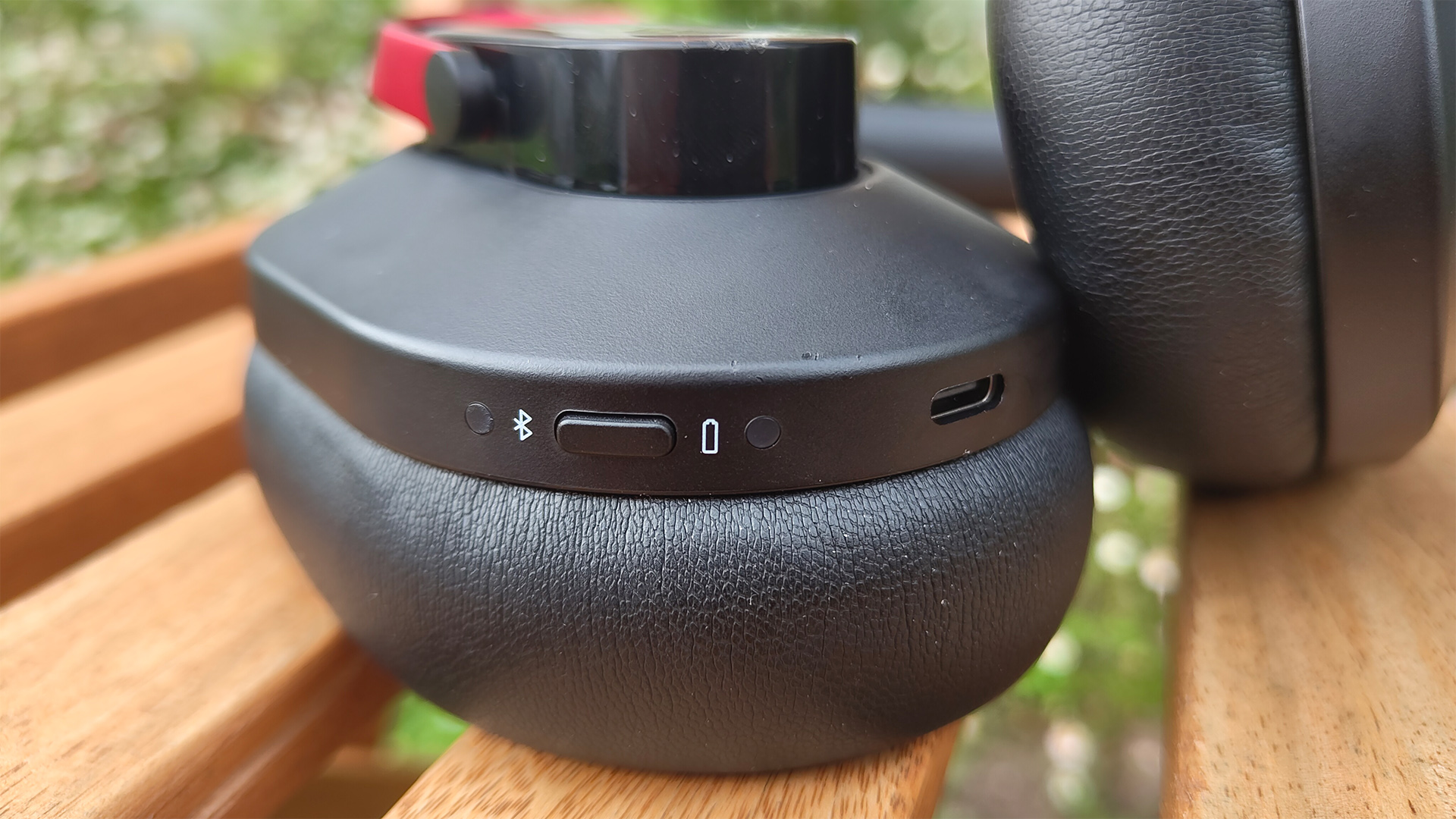 Обзор Austrian Audio Hi-X25BT: обилие деталей и чистота звука картинка Austrian Audio Hi-X25BT: Bluetooth-наушники | DGL.RU