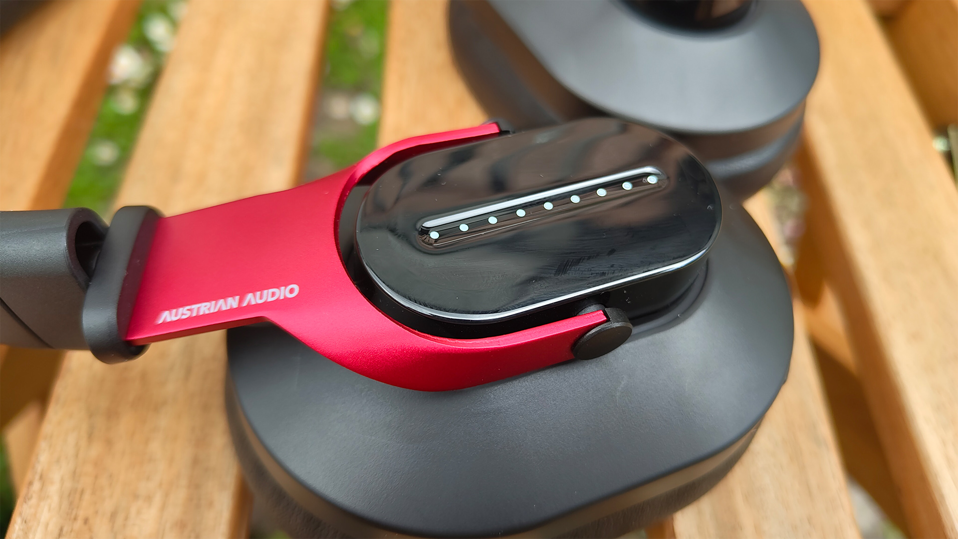 Обзор Austrian Audio Hi-X25BT: обилие деталей и чистота звука картинка Austrian Audio Hi-X25BT: Bluetooth-наушники | DGL.RU