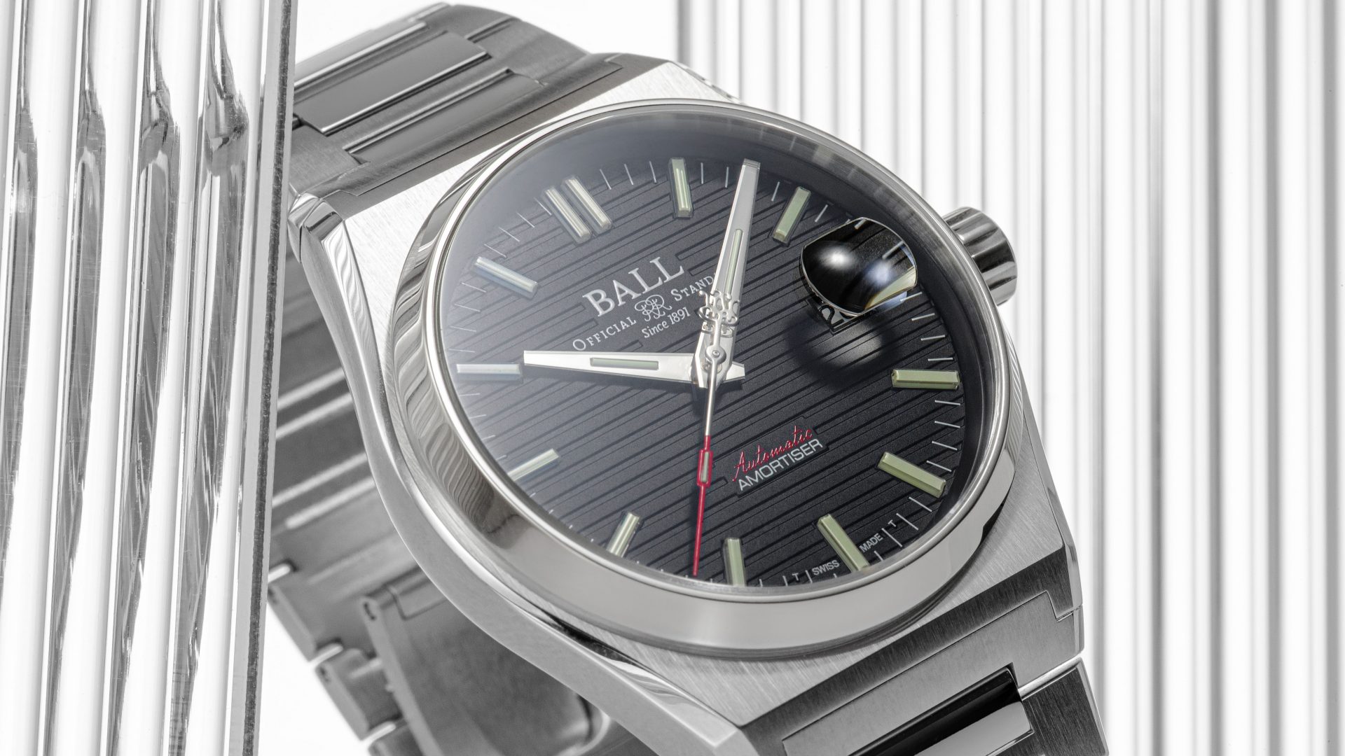 Ball врывается в тренд с опозданием, но делает это стильно: новый Roadmaster Perseverer с «вечным» светом