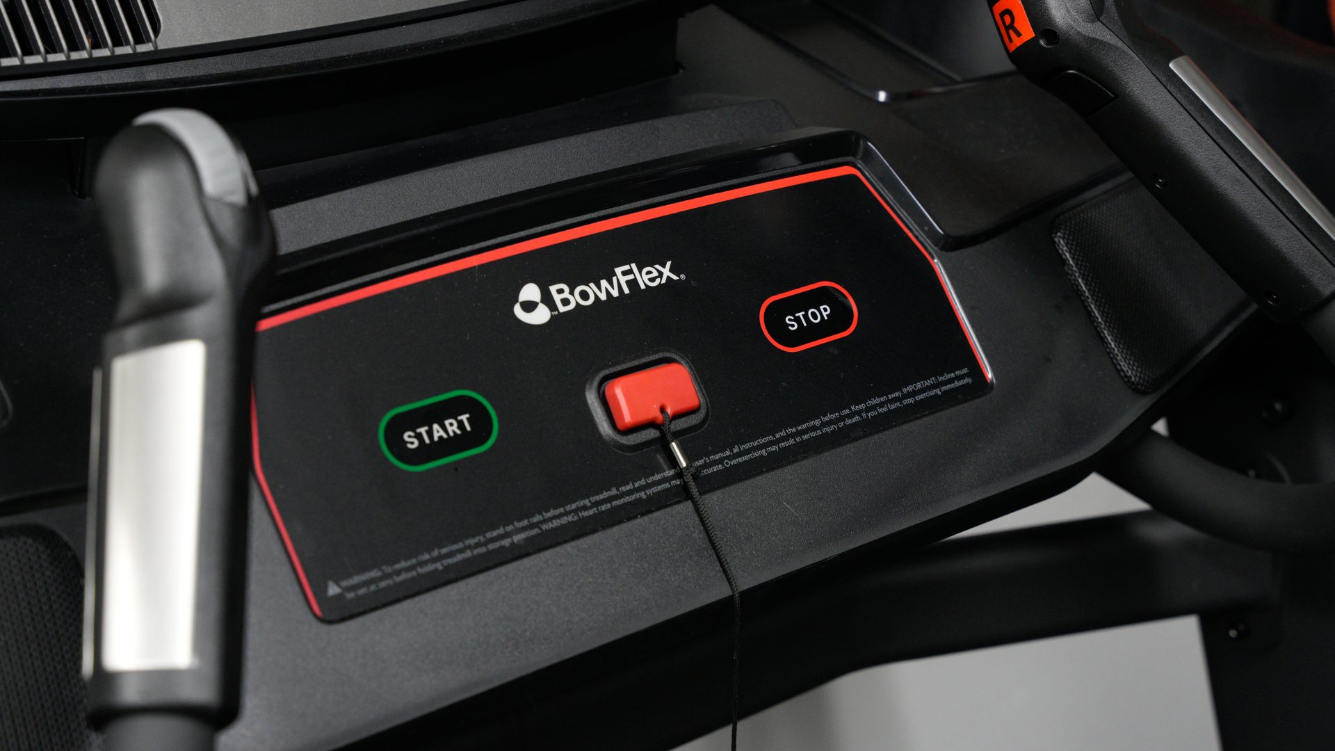 Беговая дорожка Bowflex T16 с ярким экраном | DGL.RU