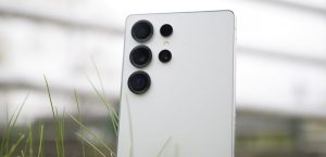 Скрытый код намекнул на дикий рывок в беспроводной зарядке Galaxy S26 Ultra