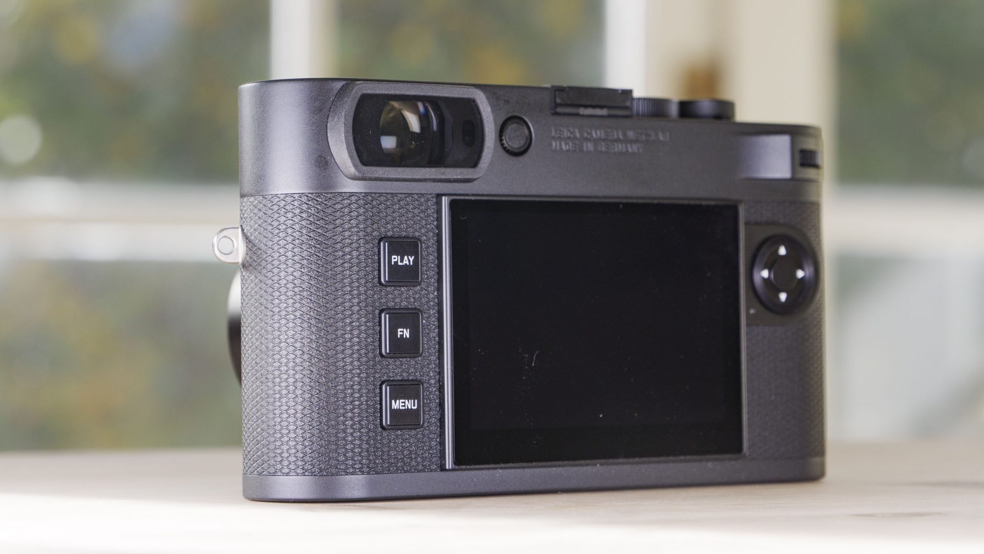 Обзор Leica M EV1 — немного уступает по качеству дальномерным камерам картинка Беззеркальная камера Leica M EV1 | DGL.RU