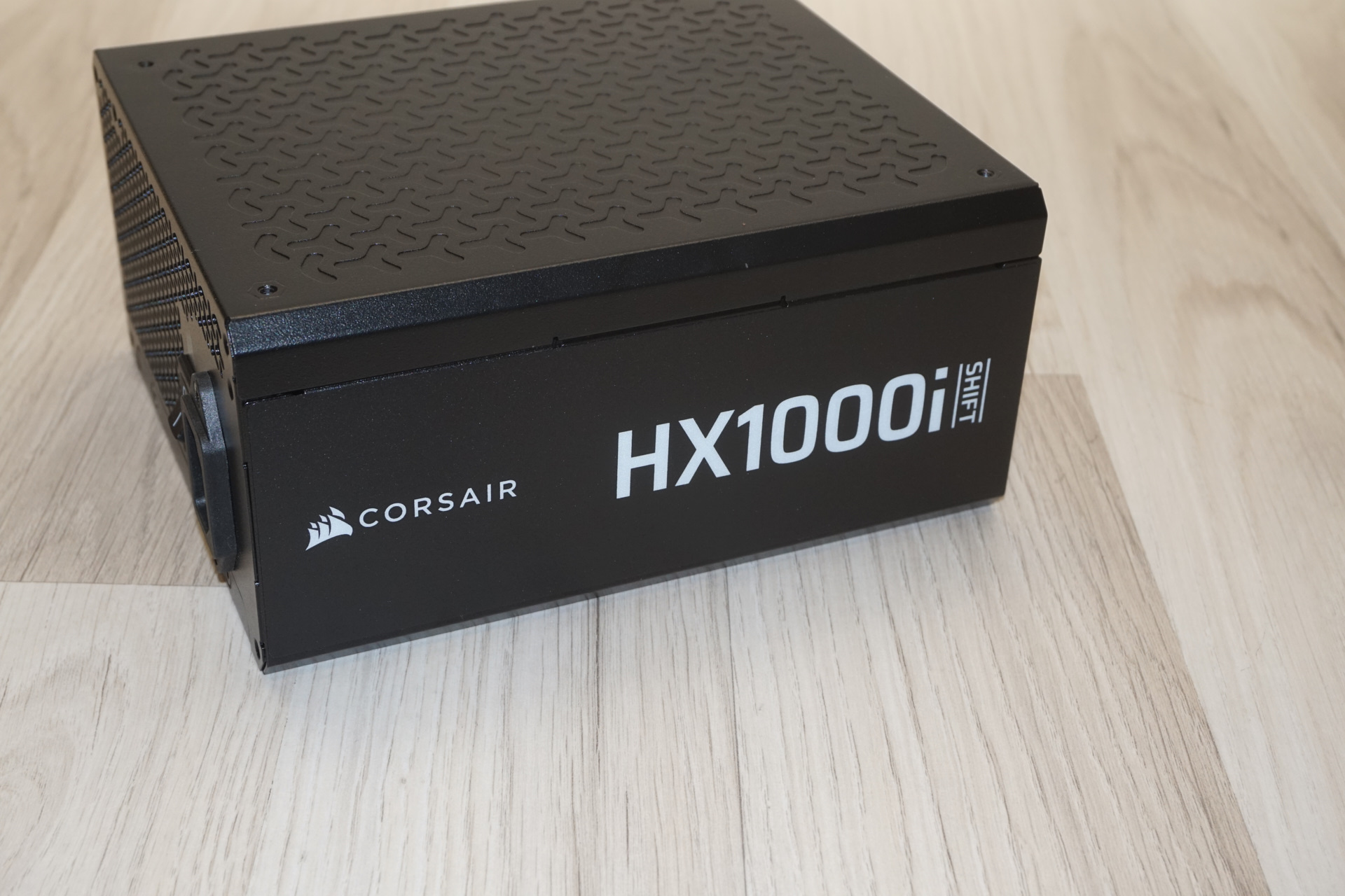 Обзор блока питания Corsair HX1000i SHIFT 1000W картинка Блок питания Corsair HX1000i SHIFT 1000W | DGL.RU