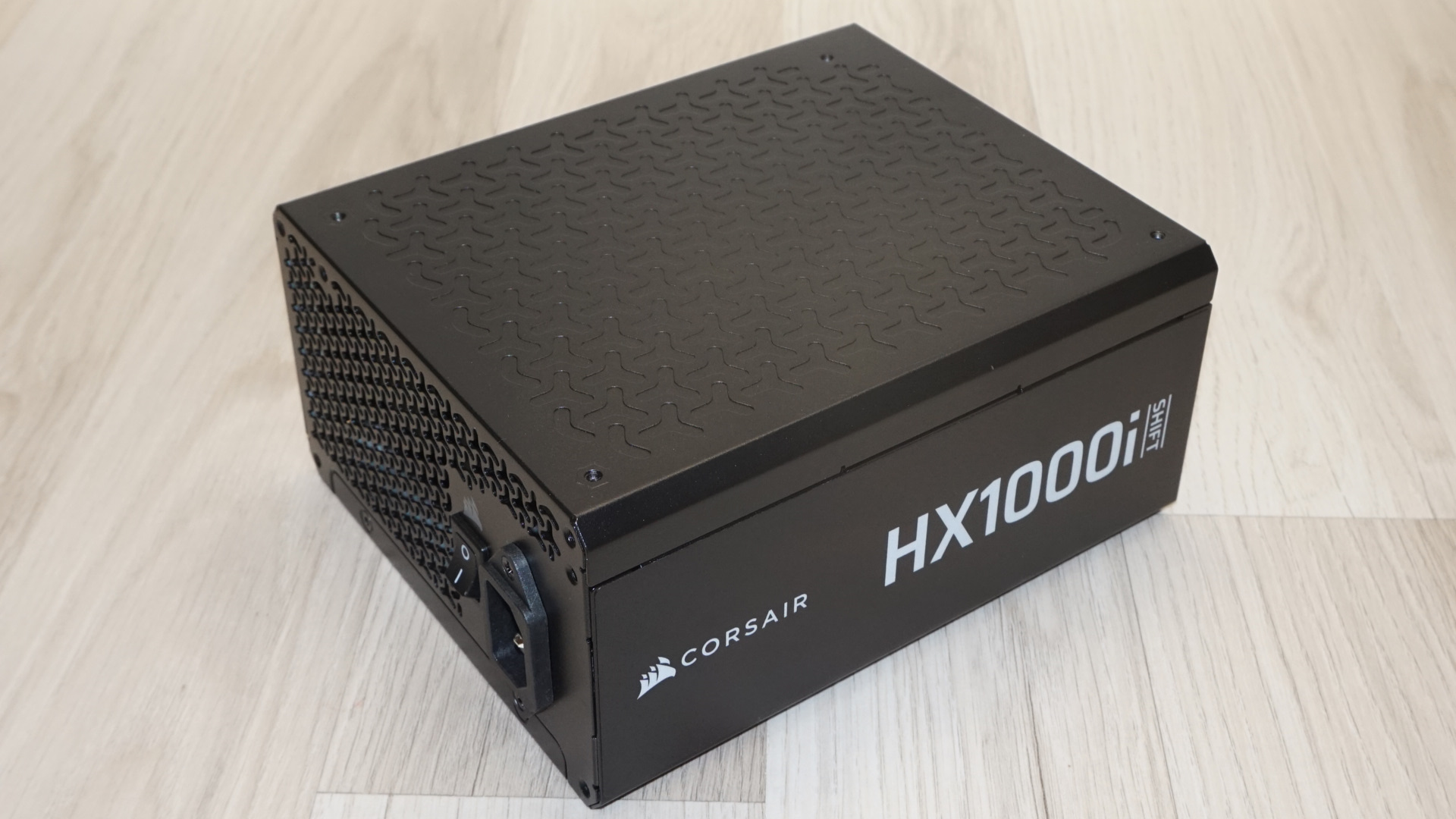 Обзор блока питания Corsair HX1000i SHIFT 1000W картинка Блок питания Corsair HX1000i SHIFT 1000W | DGL.RU