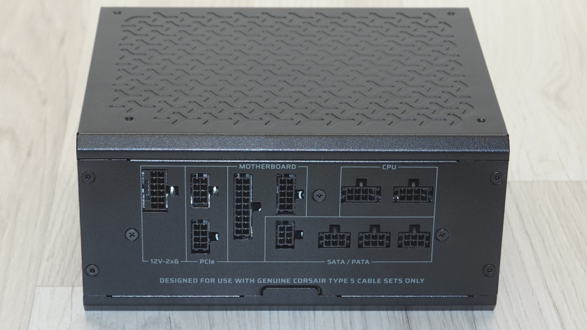 Обзор блока питания Corsair HX1000i SHIFT 1000W картинка Блок питания Corsair HX1000i SHIFT 1000W | DGL.RU