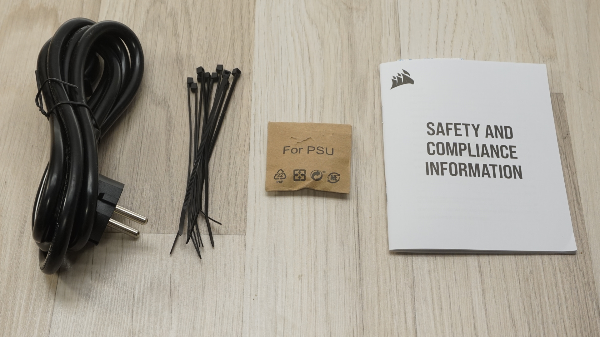 Блок питания Corsair HX1200i: платиновая эффективность