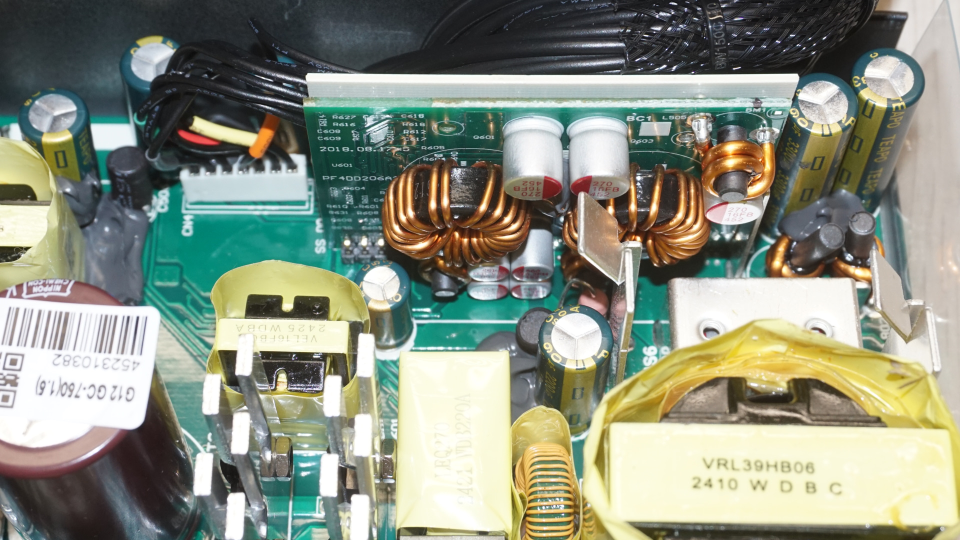 Обзор блока питания Seasonic G12 GC-750 мощностью 750 Вт картинка Блок питания Seasonic G12 GC-750 | DGL.RU