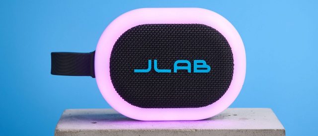 Bluetooth-колонка JLab Pop Party: дешёво и ярко | DGL.RU