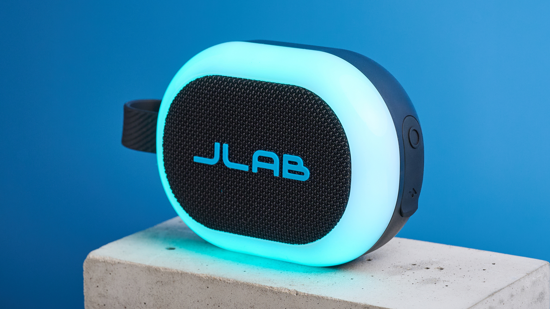 Bluetooth-колонка JLab Pop Party: дешёво и ярко | DGL.RU