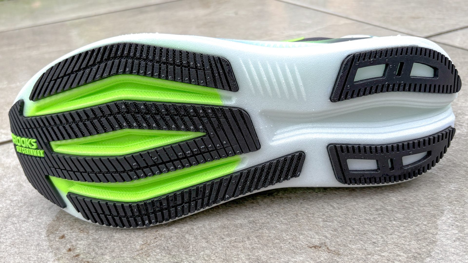 Brooks Glycerin Max 2: комфортные кроссовки | DGL.RU