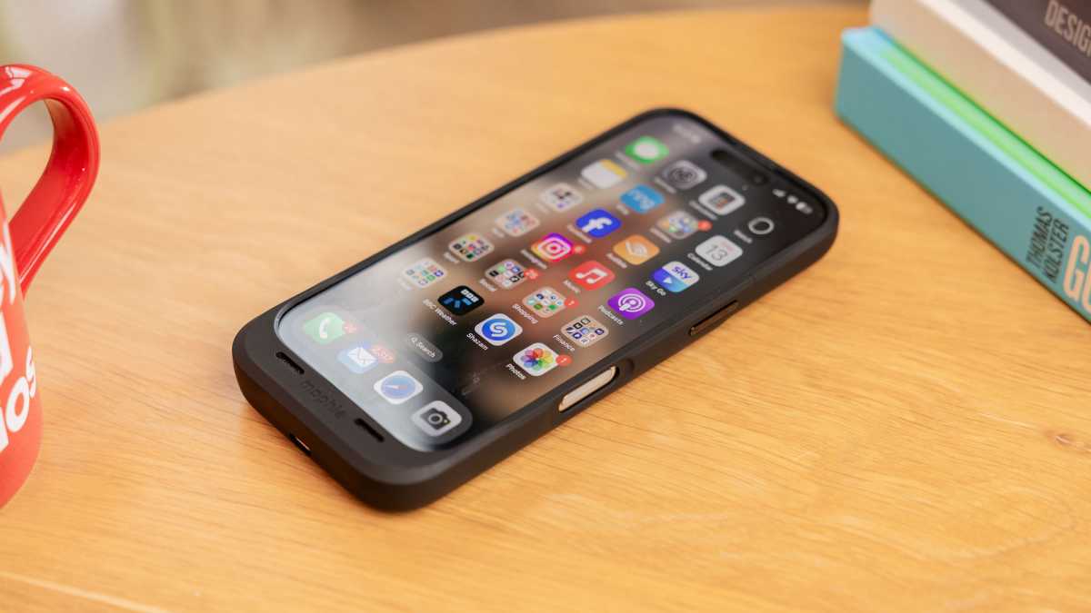 Чехол-аккумулятор Mophie Juice Pack для iPhone 16 | DGL.RU