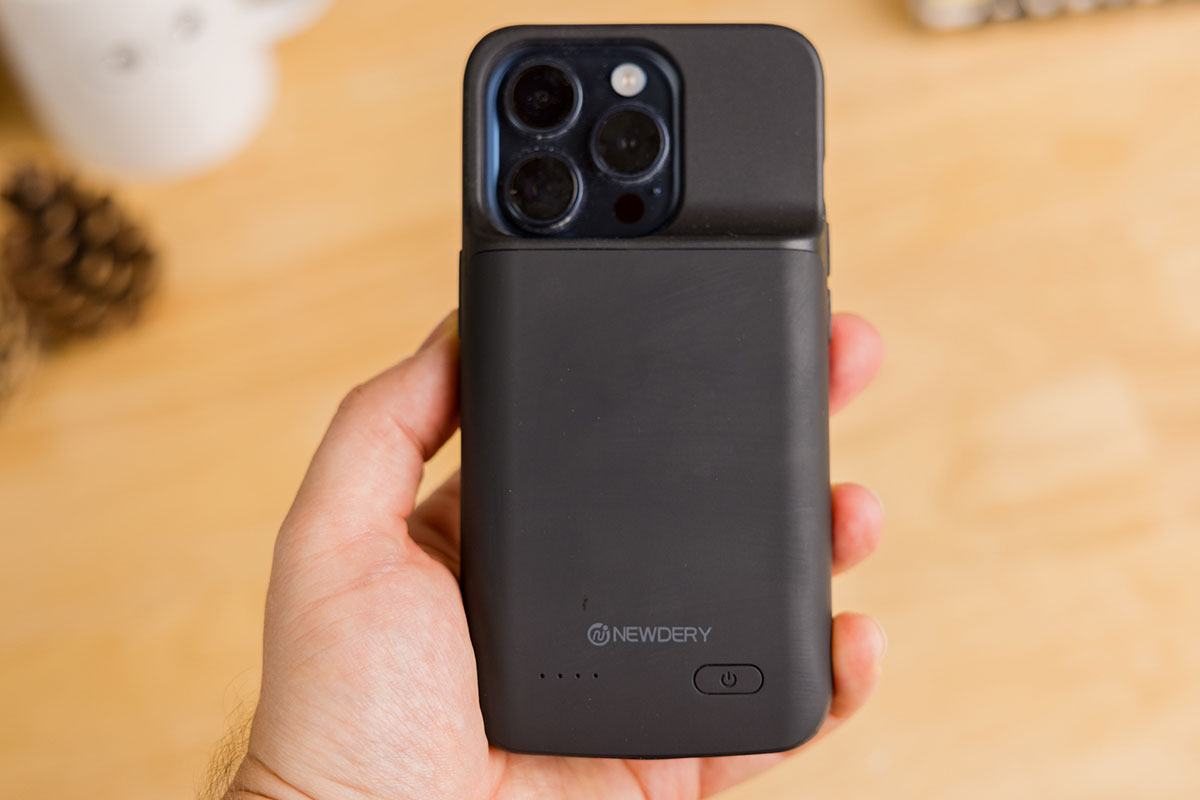 Чехол-аккумулятор Newdery Battery Case | DGL.RU