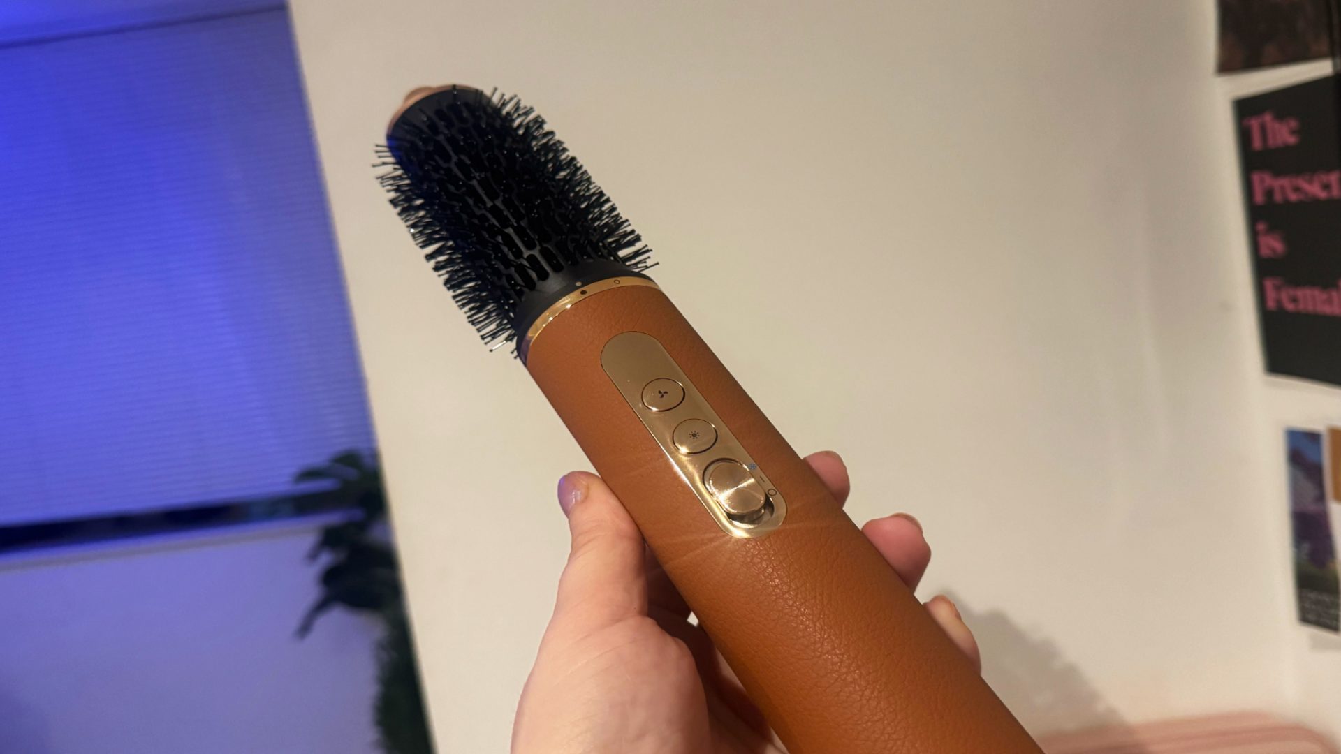 Обзор Dreame AirStyle Pro: этот мультистайлер слишком крут, чтобы быть хорошим картинка Dreame AirStyle Pro: стильный мультистайлер | DGL.RU