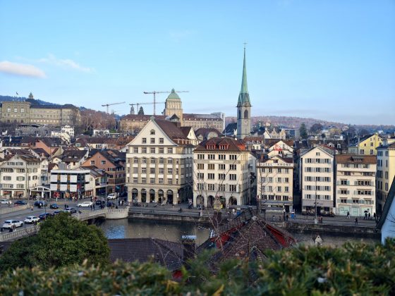 Битва гигантов 2025: пять телефонов, которые вышли победителями фото