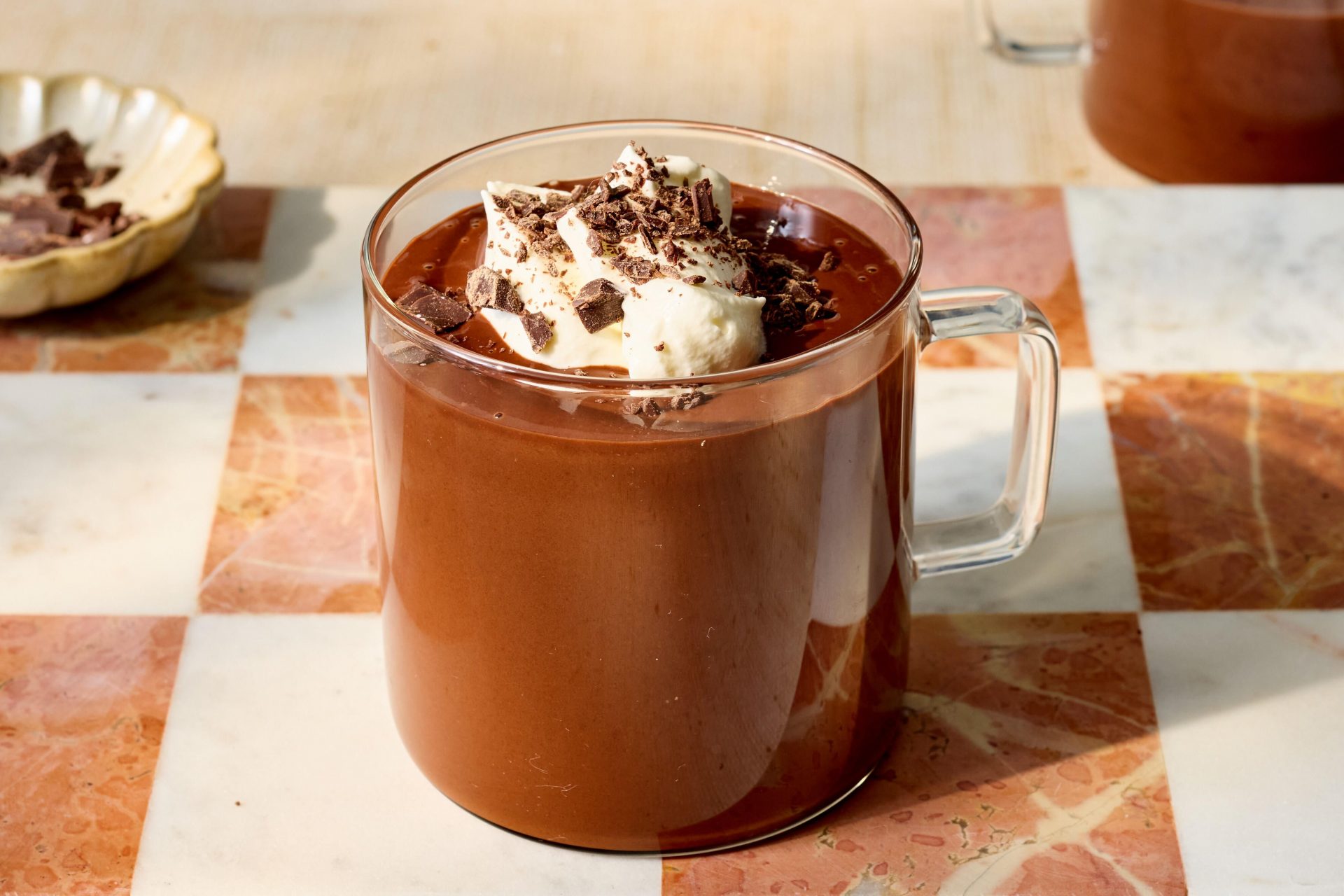 Французский горячий шоколад манит — попробуйте зимнее лакомство
