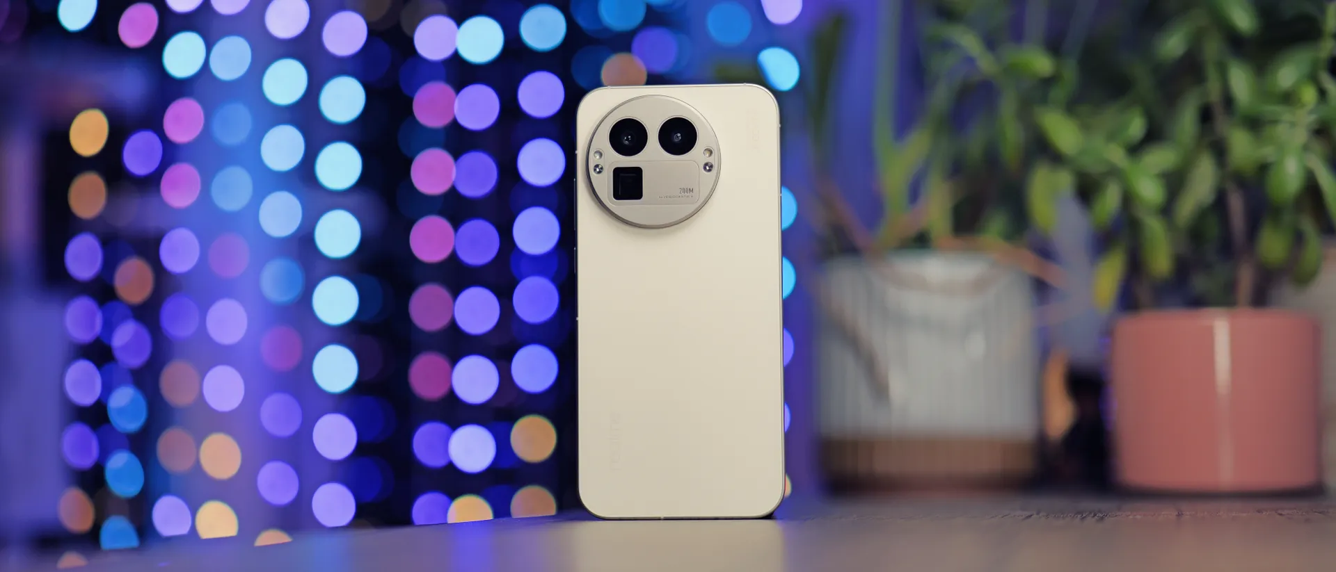 Обзор Realme GT8 Pro: король уличной фотографии