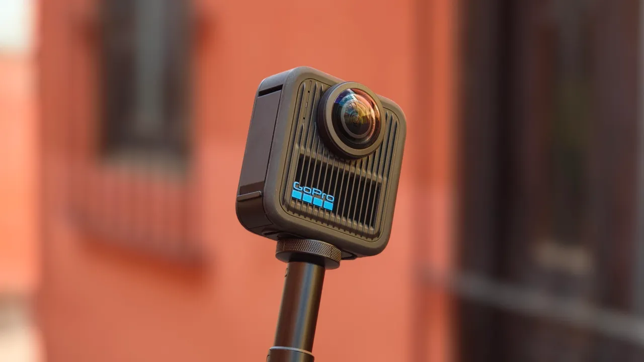 Гаджеты 2025 года: смартфон Galaxy Z Fold 7 | DGL.RU