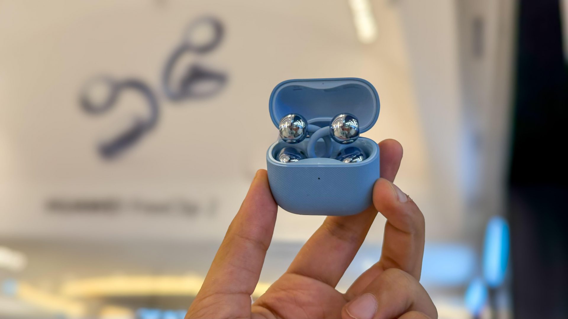 Гаджеты 2025 года: смартфон Galaxy Z Fold 7 | DGL.RU