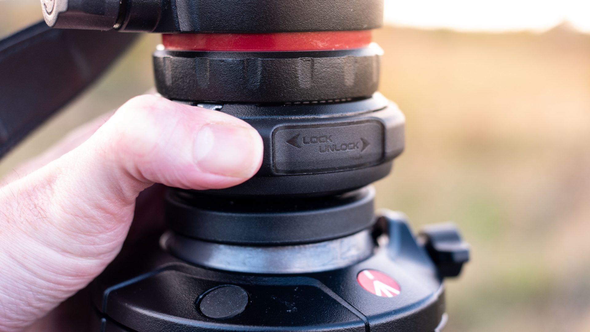 Обзор Manfrotto One Hybrid: лучший профессиональный штатив картинка Гибридный штатив Manfrotto One — для профи | DGL.RU