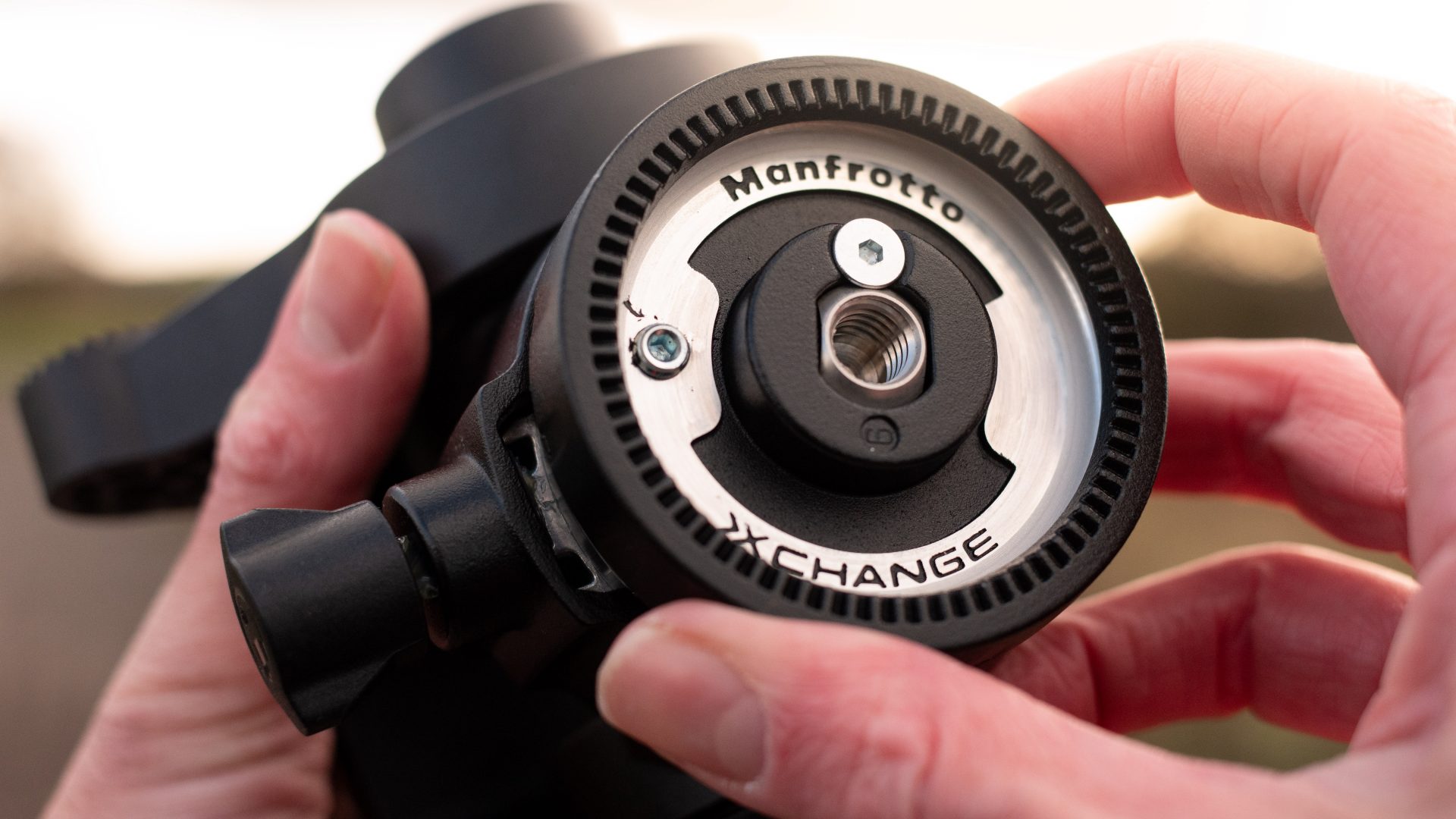 Обзор Manfrotto One Hybrid: лучший профессиональный штатив картинка Гибридный штатив Manfrotto One — для профи | DGL.RU