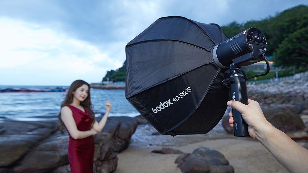 Godox AD300ProII шокирует - вспышка мощностью 300Ws с мгновенной синхронизацией картинка Godox AD300ProII: новая компактная вспышка | DGL.RU