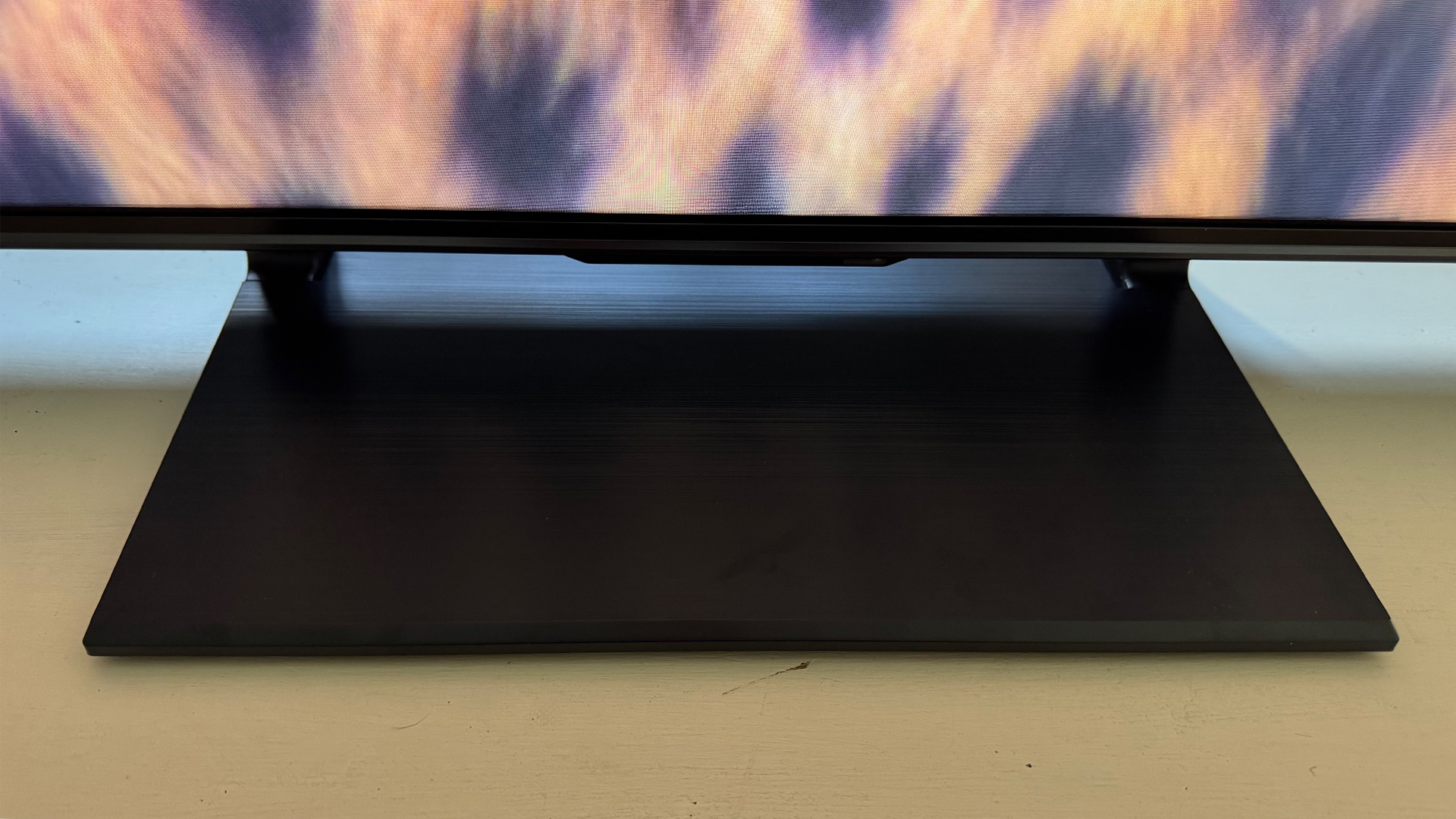 Обзор Hisense U7Q Pro (65U7QTUK Pro) — контрастная VA-панель картинка Hisense U7Q Pro — впечатляющий ТВ | DGL.RU