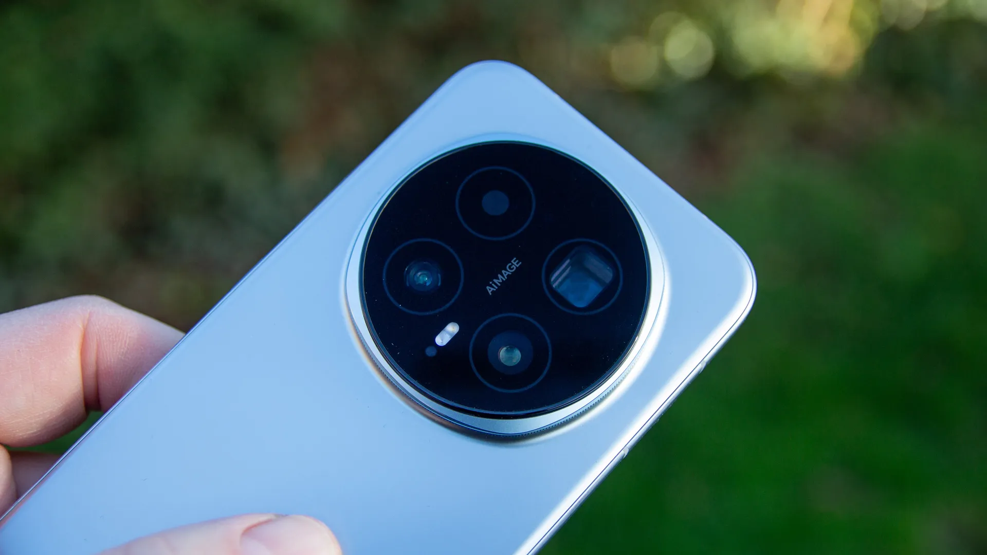 Смартфон Honor Magic 8 Pro: монстр с 200 Мп | DGL.RU