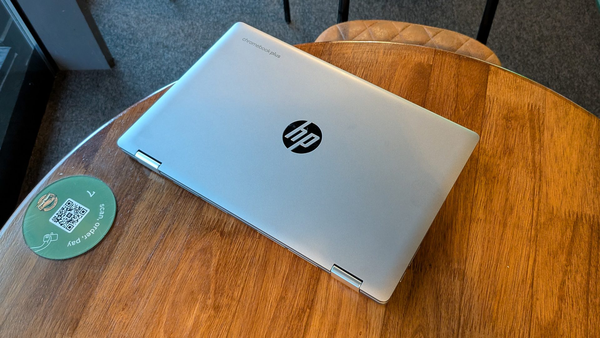 Обзор HP Chromebook Plus x360 — ноутбук с четкими цветами и детализацией картинка HP Chromebook Plus x360: удобный ноутбук | DGL.RU