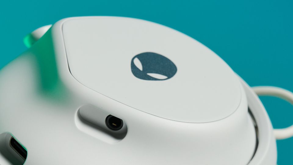 Игровая гарнитура Alienware Pro | DGL.RU