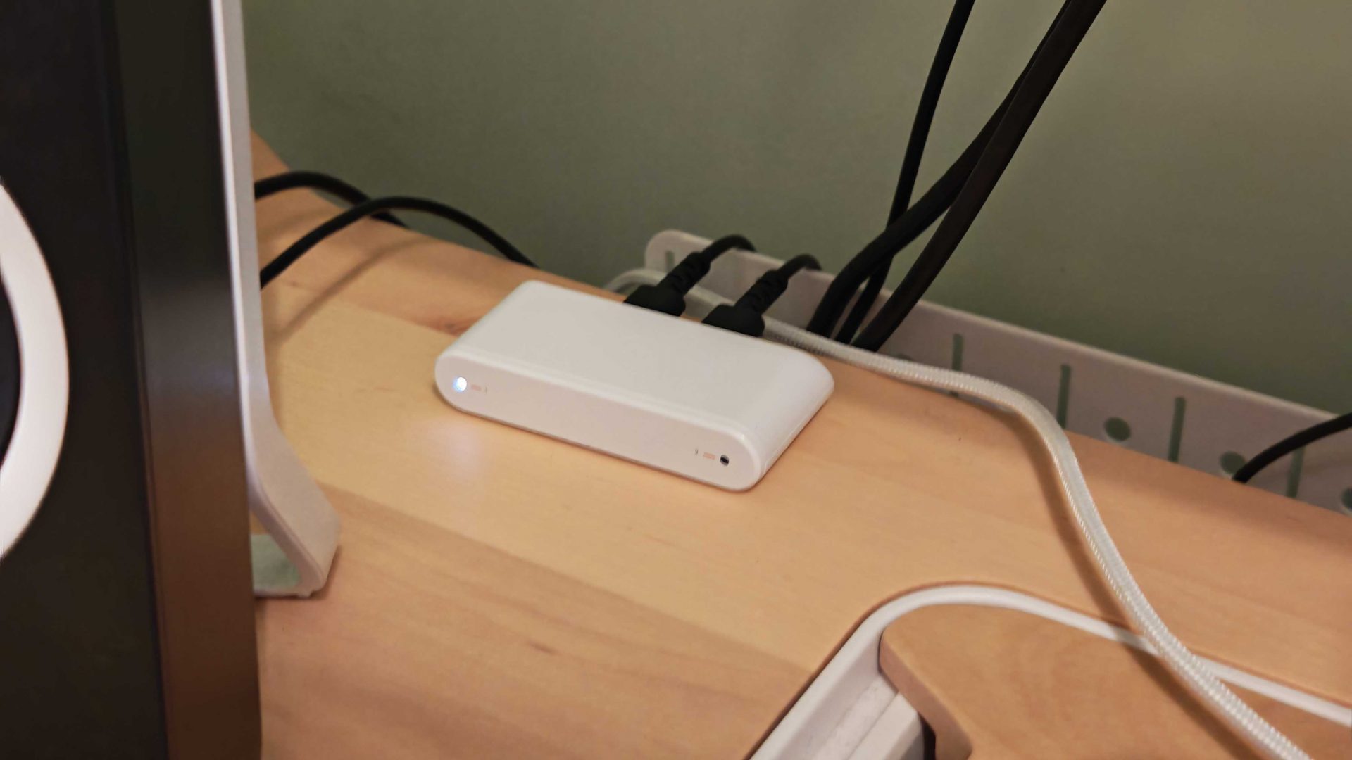 Игровая гарнитура Astro A20 X: звук Logitech | DGL.RU