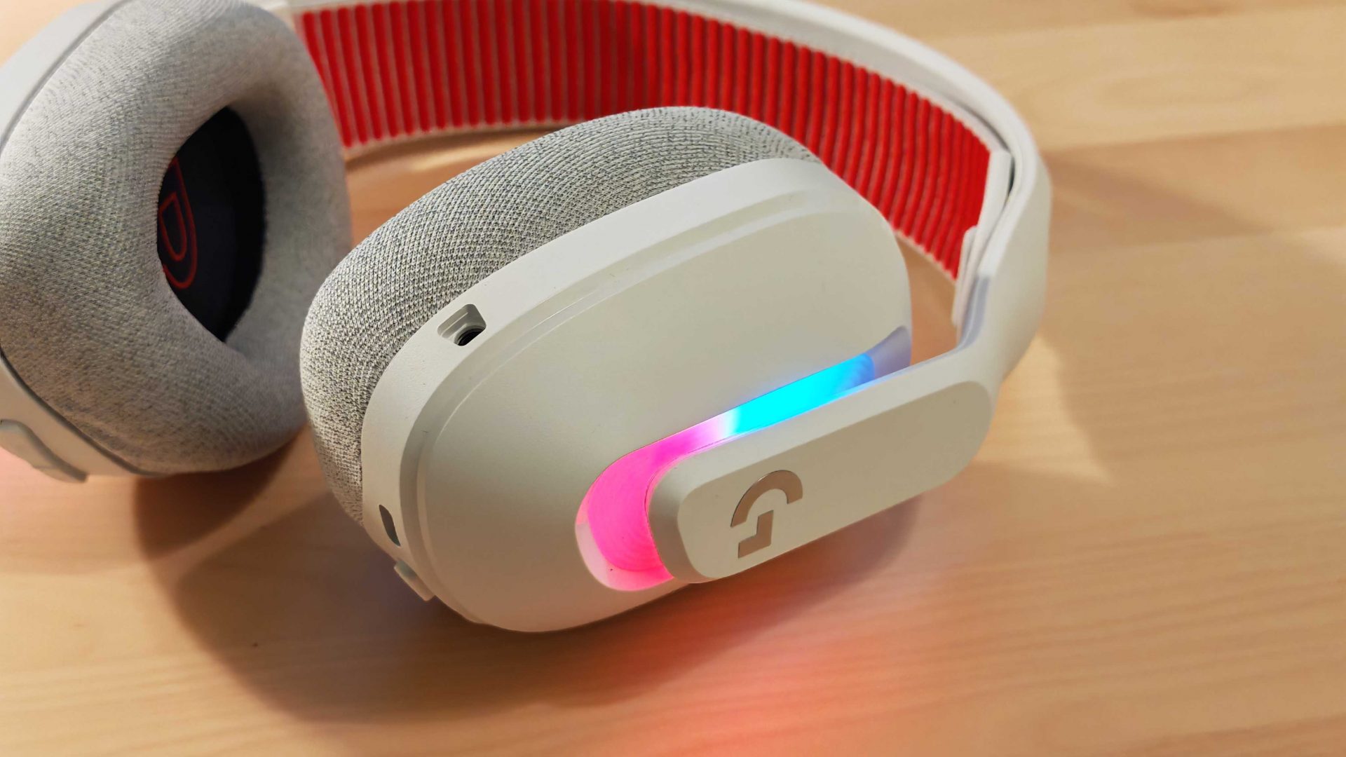 Игровая гарнитура Astro A20 X: звук Logitech | DGL.RU