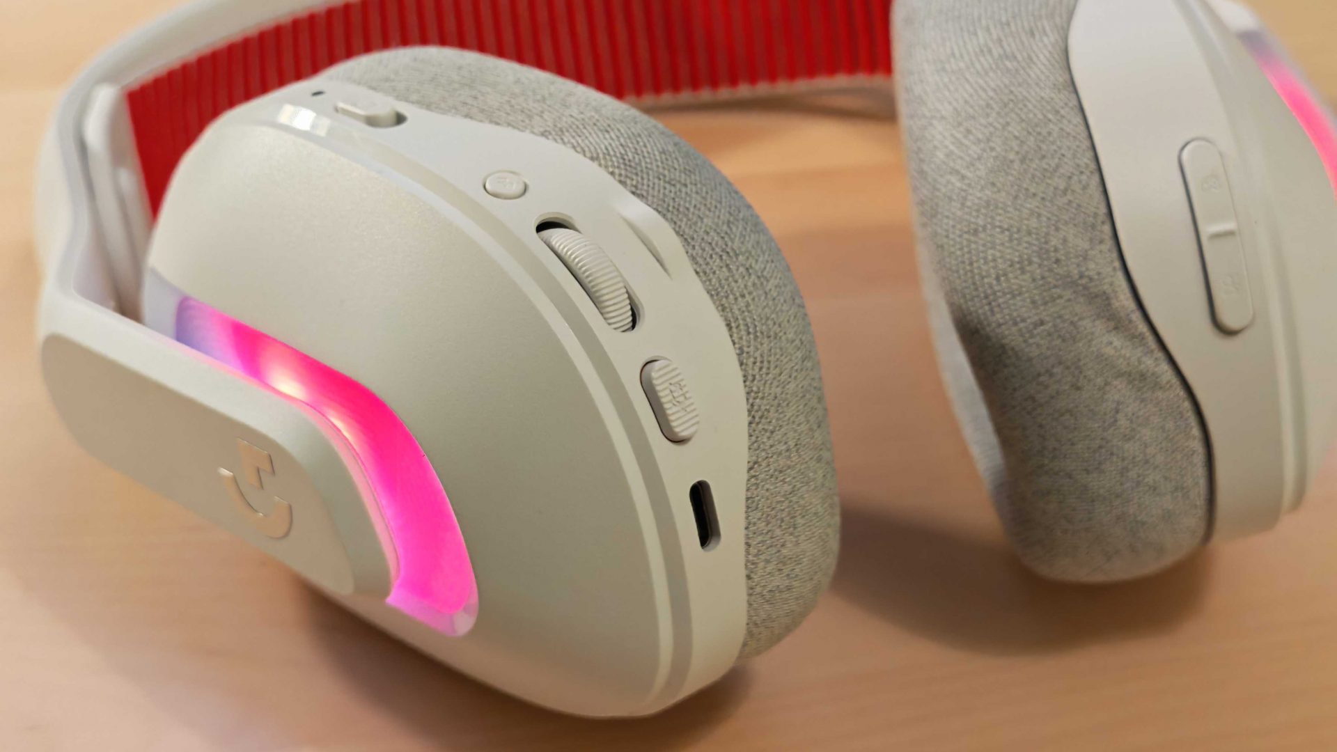 Игровая гарнитура Astro A20 X: звук Logitech | DGL.RU