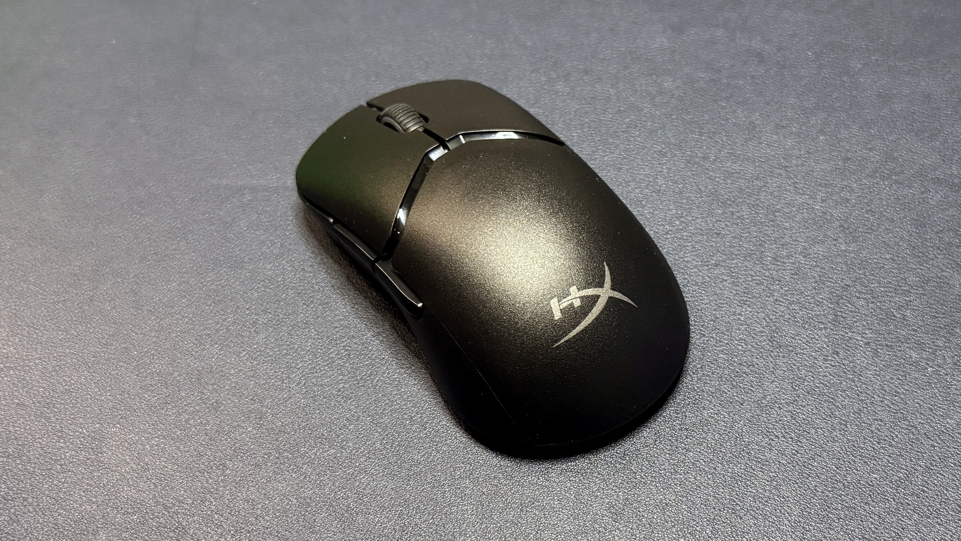 Обзор HyperX Pulsefire Saga Pro: модульная, но немного уступает конкурентам картинка Игровая мышь HyperX Pulsefire Saga Pro | DGL.RU