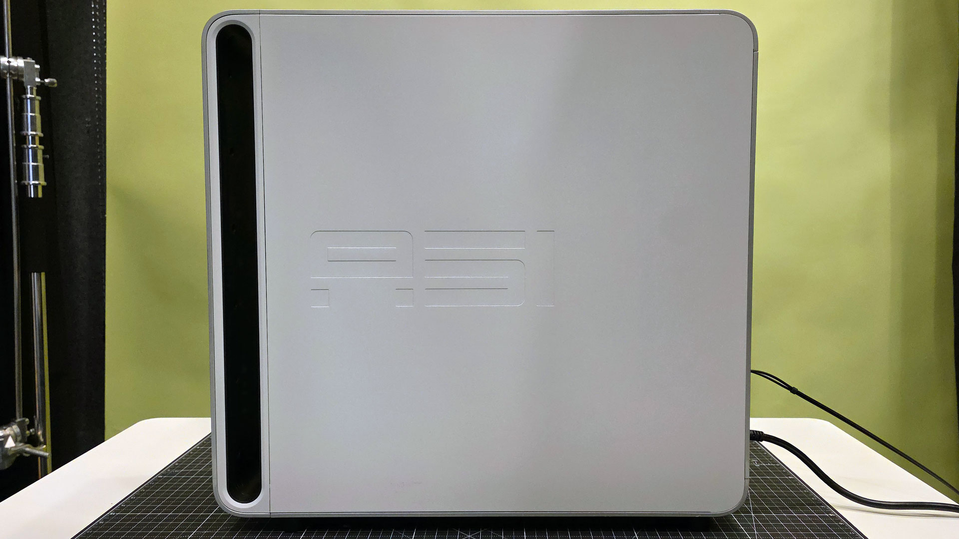 Обзор Alienware Area-51: массивный игровой корпус Dell теперь поддерживает процессоры Intel и AMD картинка Игровой ПК Alienware Area-51 с Intel и AMD | DGL.RU